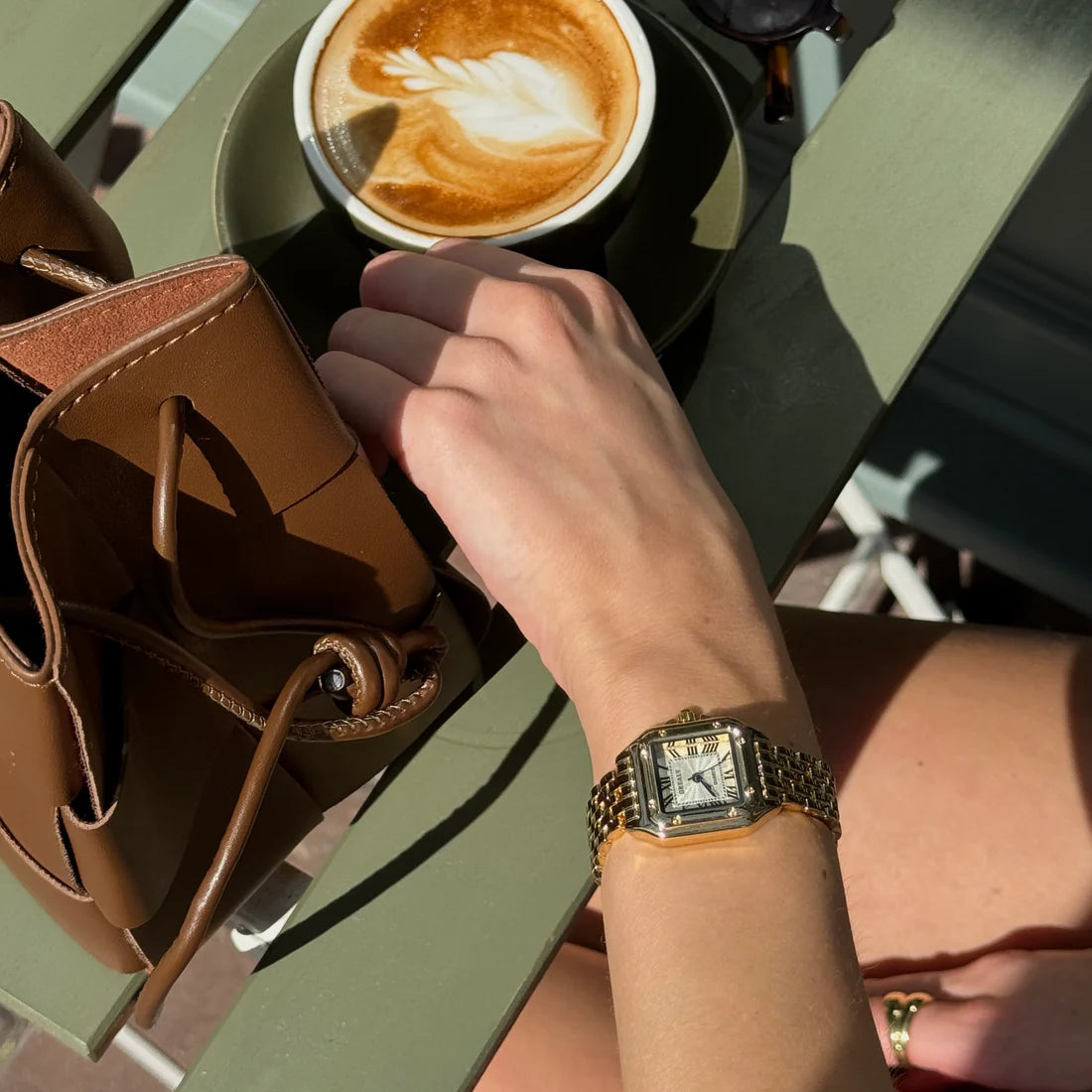 Liora Horloge – Tijdloos. Elegant. Elke Dag.