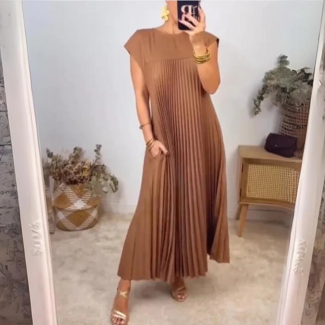 ElegancePlus™ - Découvrez le confort et le style ultimes dans une seule robe