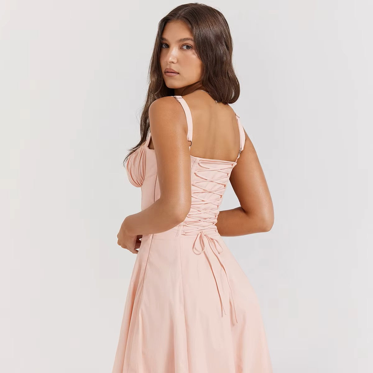 Iselle - Robe d'été aérée pour un look ludique et féminin