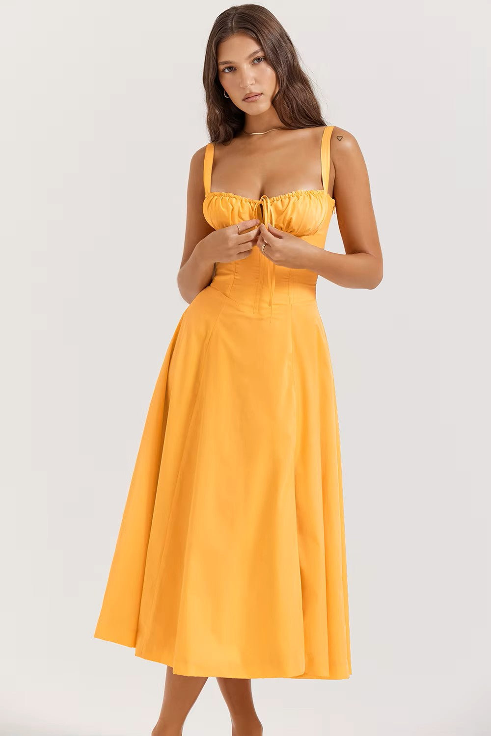 Iselle - Robe d'été aérée pour un look ludique et féminin