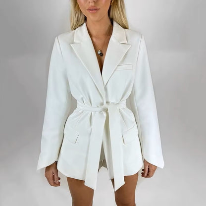 Mireille - Robe de blazer élégante pour un look auto-assuré et féminin