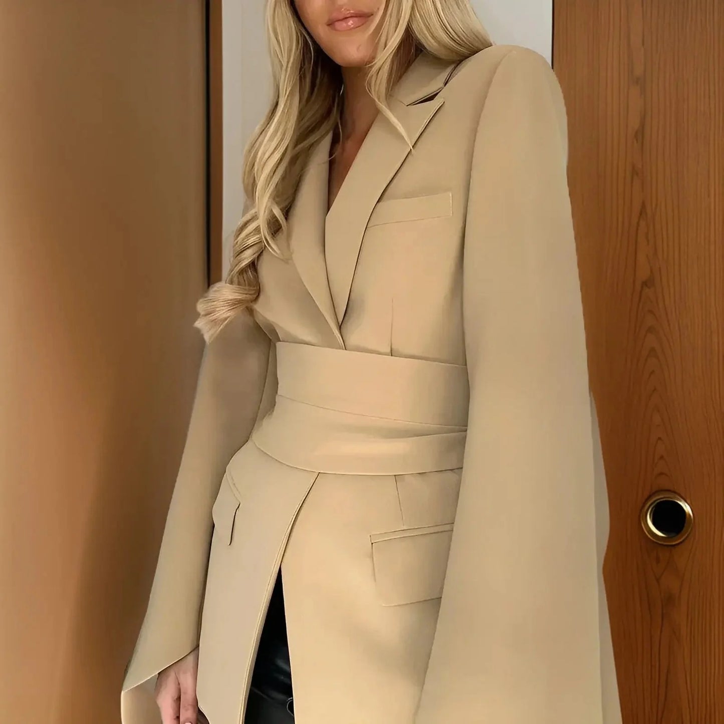 Mireille - Robe de blazer élégante pour un look auto-assuré et féminin