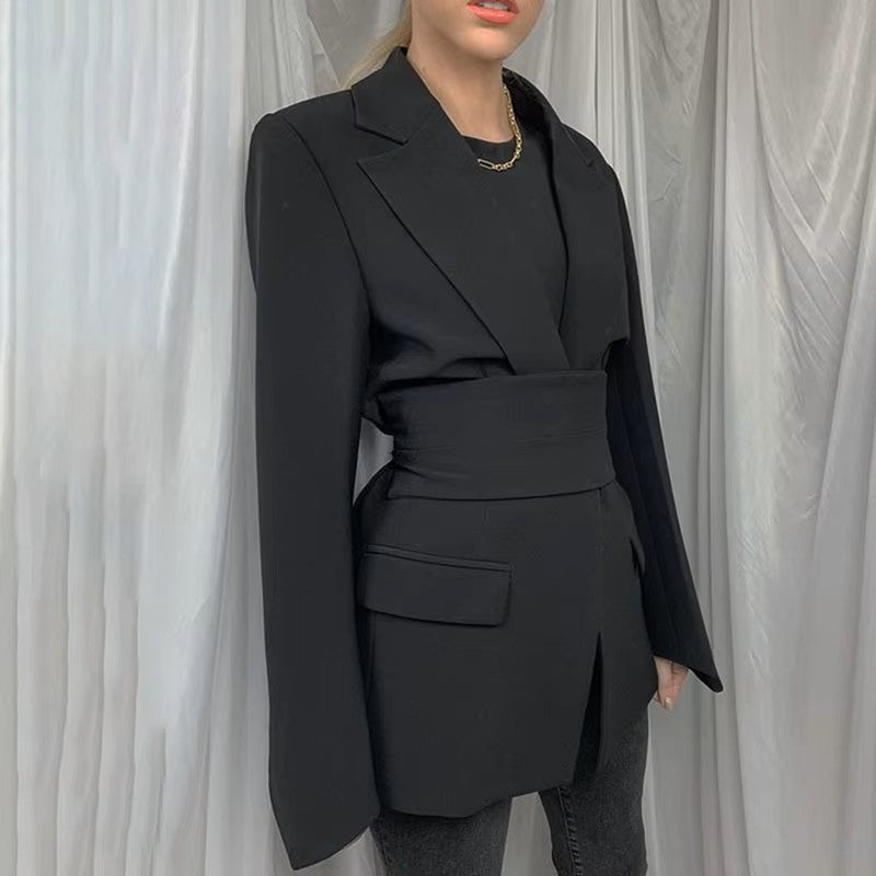 Mireille - Robe de blazer élégante pour un look auto-assuré et féminin