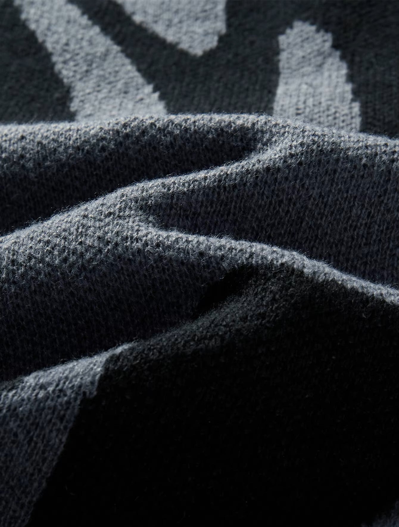Léonie – The Boyfriend Sweater met Stijlvol Jacquardpatroon
